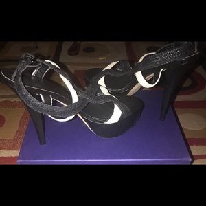 Stuart Weitzman Pumps